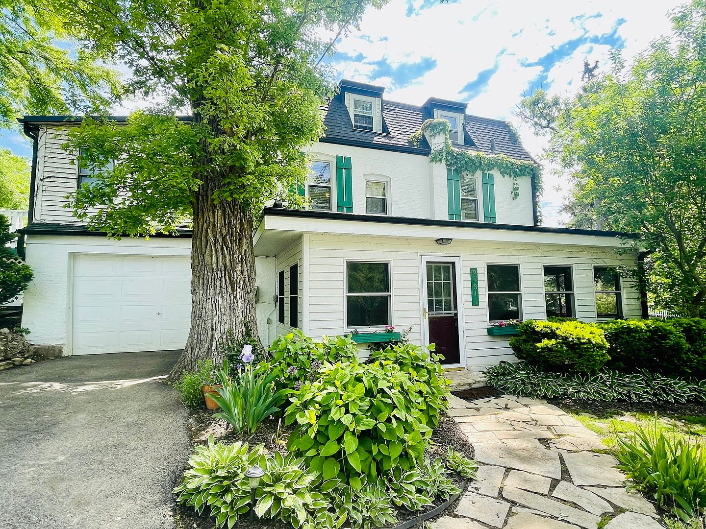 24311 N Bonnie Ln, Lake Zurich, IL 60047 | Zillow