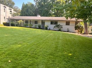 2733 Redding Rd, Atlanta, GA 30319