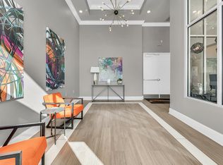 Amelia Court, Orlando, FL 32801