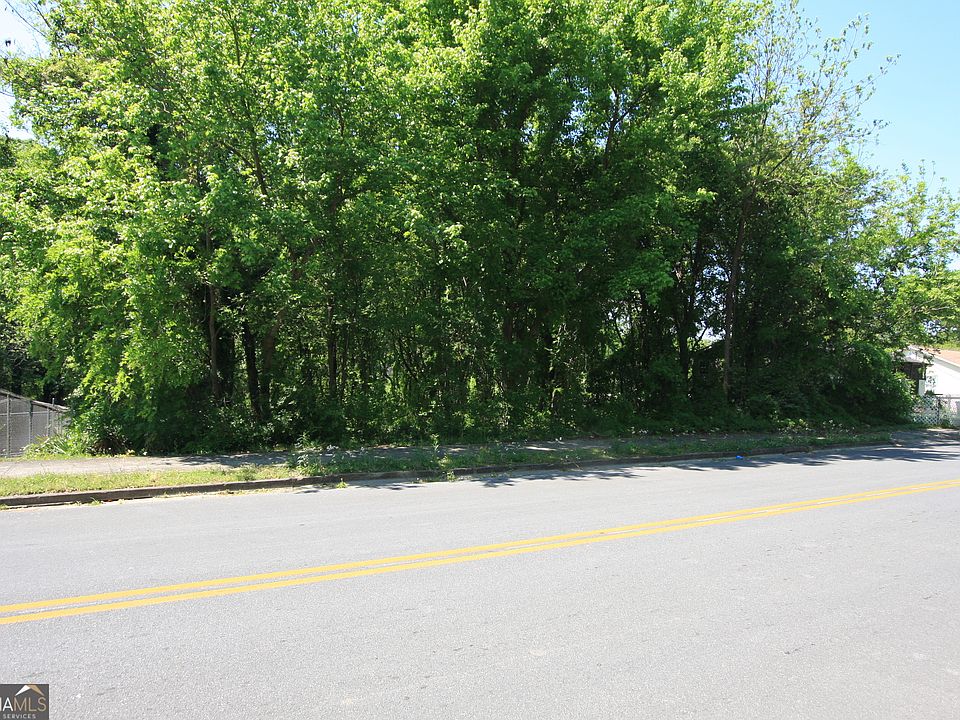 2nd image of 214 Pennington Ave SW
