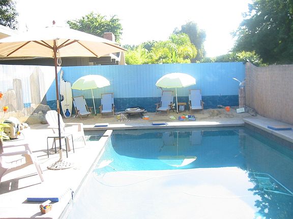 beautiful pool/spa with "beach"