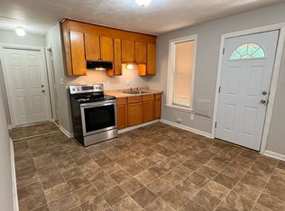 27 Summer St UNIT B, Bristol, CT 06010