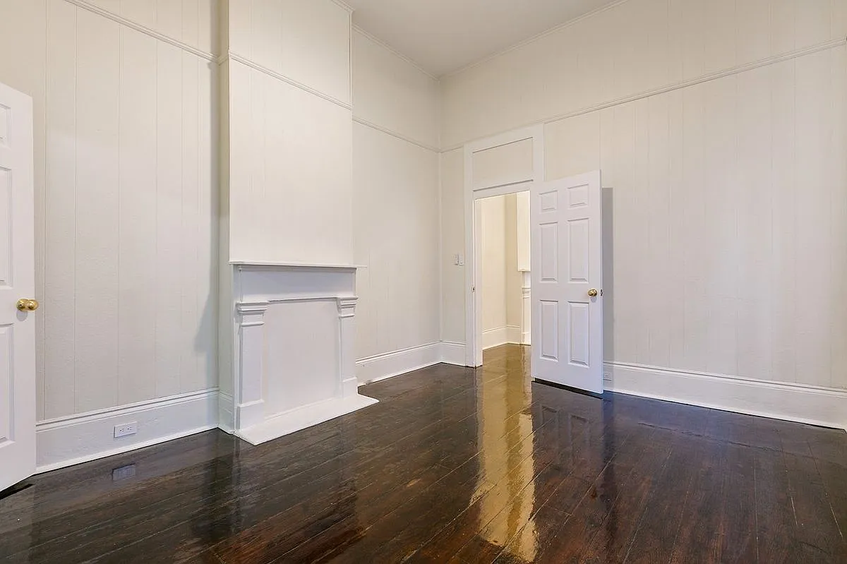 2 bed, 1.0 bath, 1010 sqft, $1,400 — Photo 2