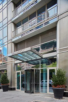 Rented by Compass | media 13