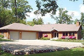 2nd image of 31950 SW Pickerel Lake Rd