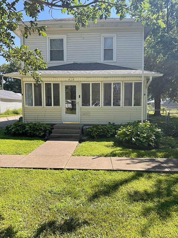414 S Main St - Property Image