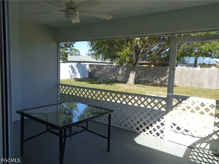 1101 NW 19th Pl — Photo 17