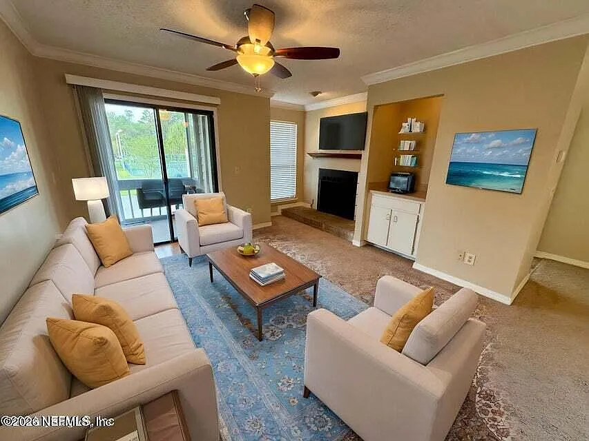 1 bed, 1.5 bath, 770 sqft, $1,225 — Photo 2