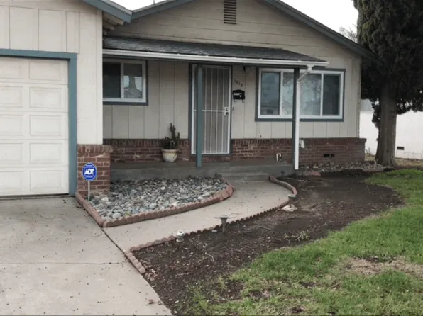 1018 Sutter St, Manteca, CA 95336