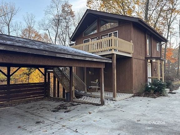 4th image of 188 Oak Ridge Rd
