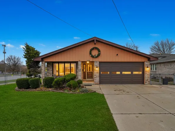 7201 W 110th St, Worth, IL 60482