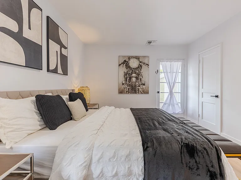 2522 Armacost Ave — Photo 28