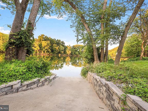 2nd image of LOT 8 Howellsville Rd