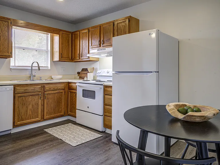 714 N North St #14 — Photo 11