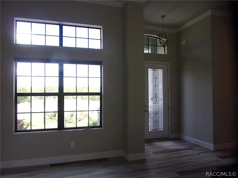 248 E Cumberland Ct — Photo 5