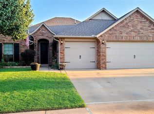 10904 SW 32nd Ter, Yukon, OK 73099