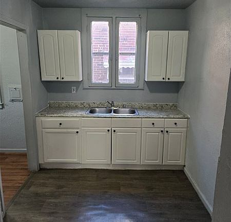 4th image of 15909 Woodingham Dr