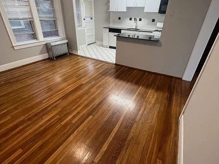 2676 Mayfield Rd — Photo 3
