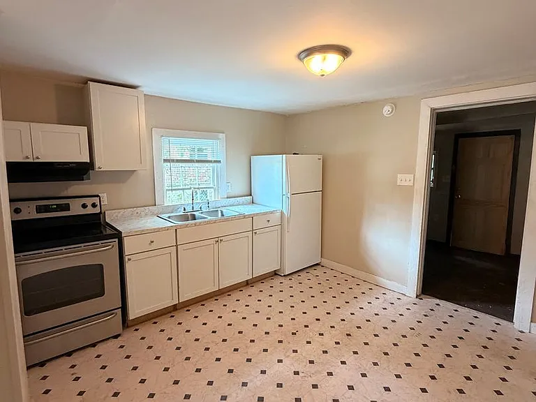 1200 Martin Luther King Dr — Photo 6
