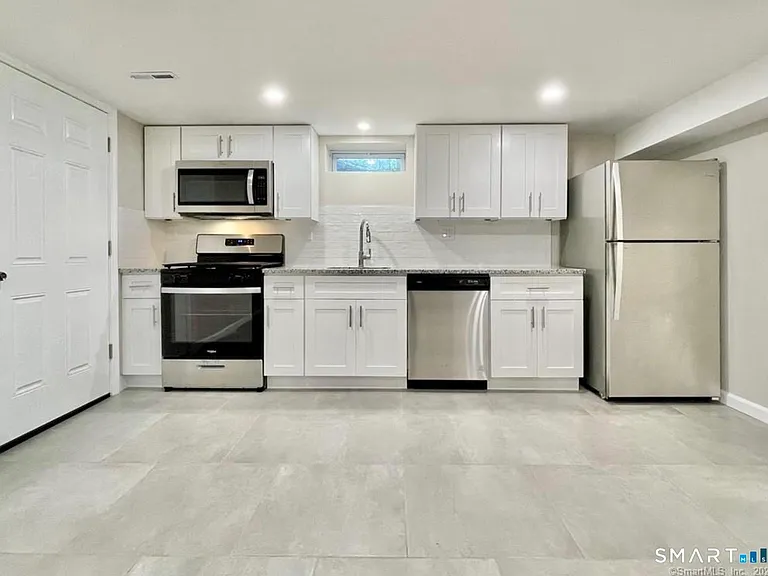 95B Warner St — Photo 2
