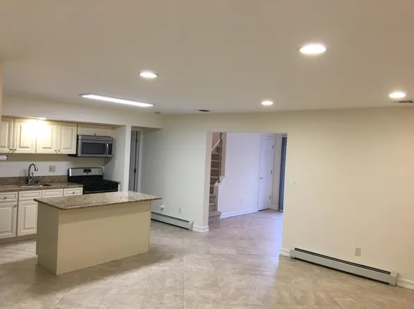 103 Union Ave, Little Ferry, NJ 07643