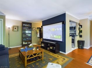 100 Pierson Miller Dr APT E13, Pompton Lakes, NJ