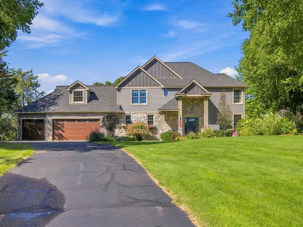 713 Crosby Dr, Hudson, WI 54016