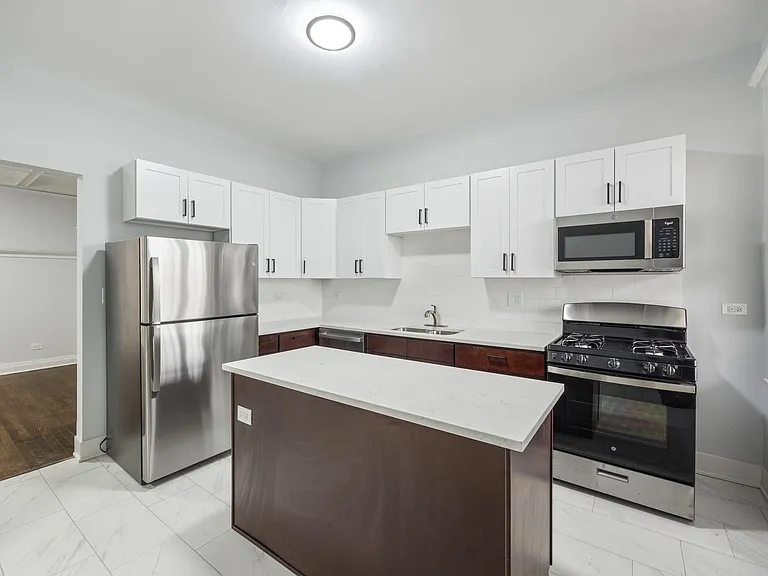 5439 S Indiana Ave #2 — Photo 8