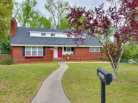 4th image of 1001 Holliday Dr