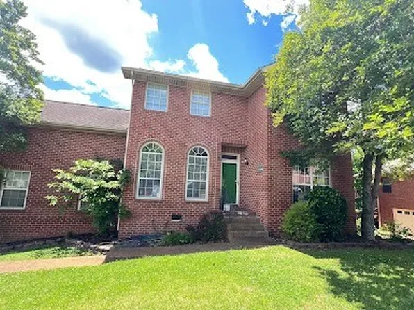 6721 Autumnwood Dr, Nashville, TN 37221