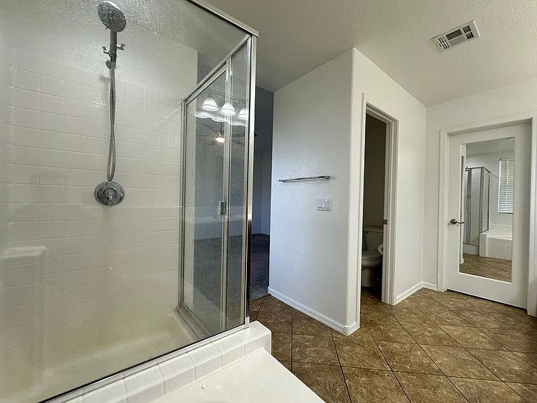 1571 Plaza Centre Dr #102 — Photo 21