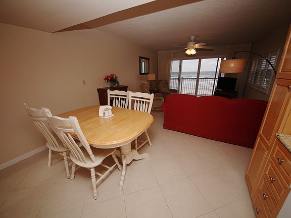 4th image of 4849 Saxon Dr APT A212