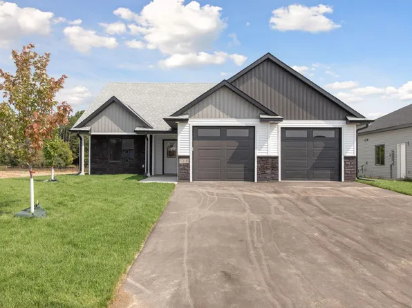 1318 Tiger Ct NE, Isanti, MN 55040