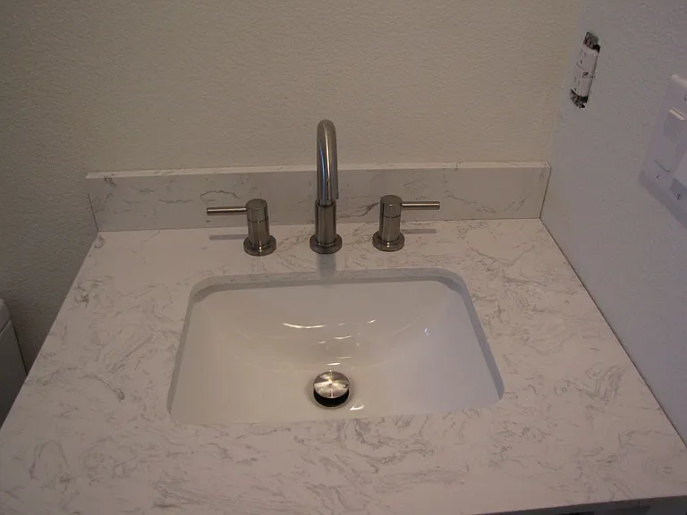 3408 W Alpine Ave — Photo 9