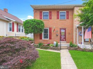522 Dotts St, Pennsburg, PA 18073