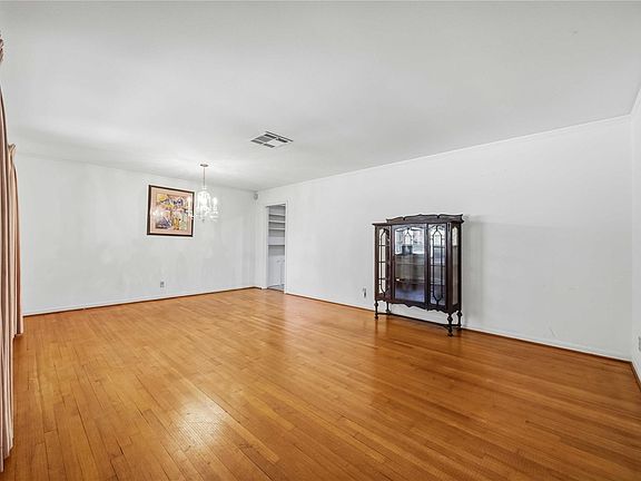 4th image of 7719 Wilmerdean St