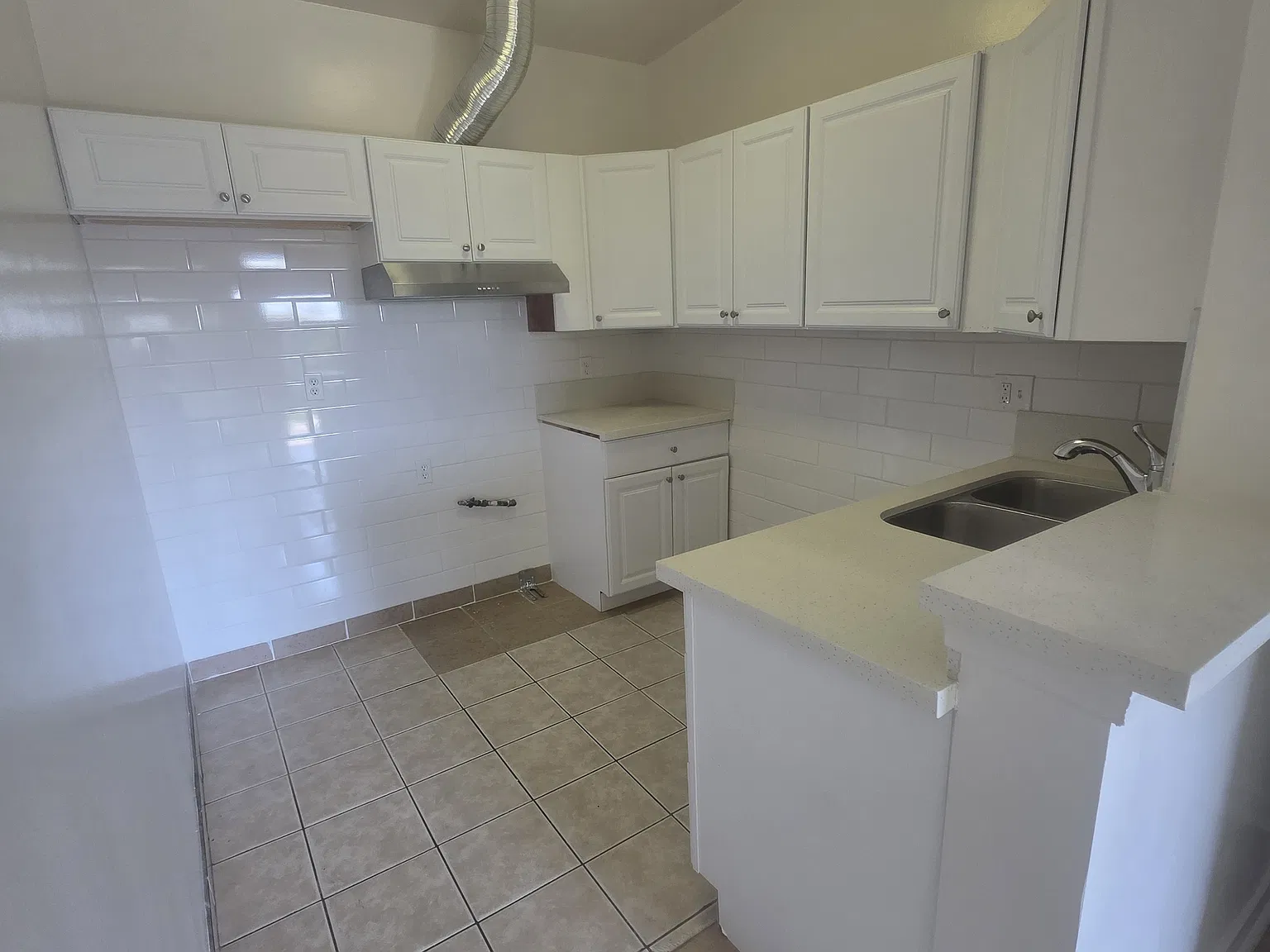 1 bed, 600 sqft, $1,700 — Photo 1