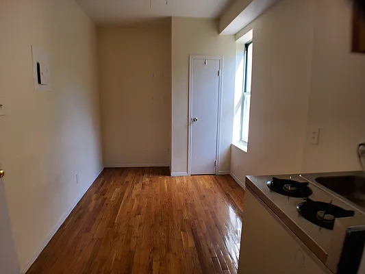 Rented by Corcoran | media 32