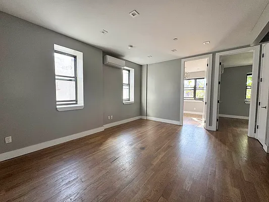 Rented by Pear NYC LLC | media 5
