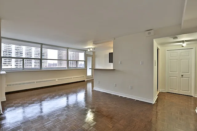 66 Broadway Ave — Photo 7