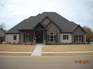 108 Shadybrook Dr, Florence, AL 35630