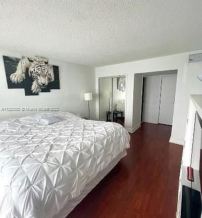 3rd image of 7928 West Dr APT 911