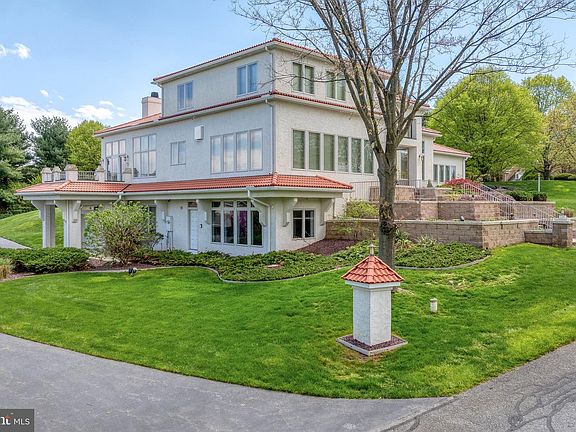 4th image of 23 Deerfield Rd