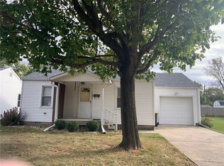 705 W 33rd St, Anderson, IN 46013