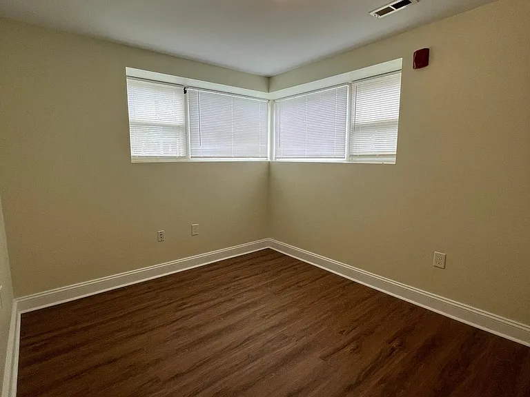 4300 Liberty Heights Ave #D — Photo 7