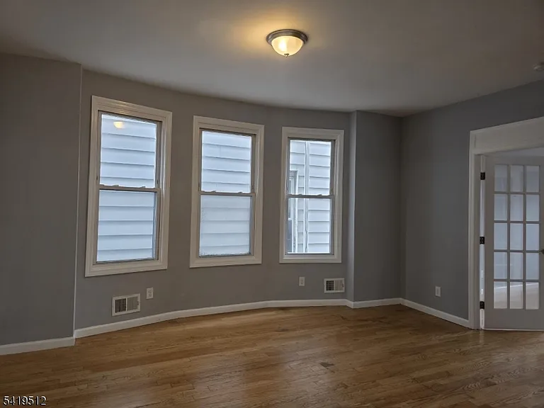 245 Marshall St — Photo 8