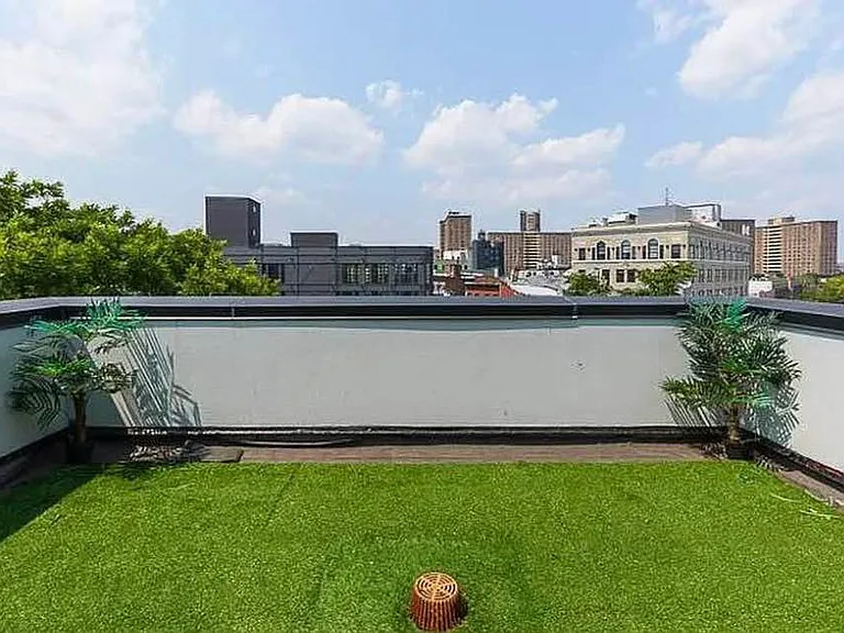 877 Park Ave #4B — Photo 7
