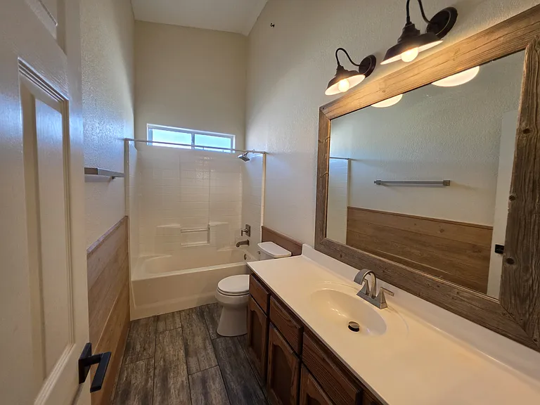 10619 E 35th Pl — Photo 11