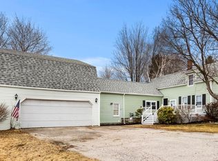 15 Main St, Raymond, NH 03077