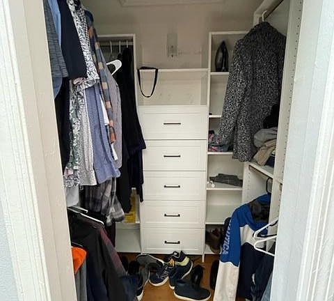 4th image of 345 Oak Haven Dr #1